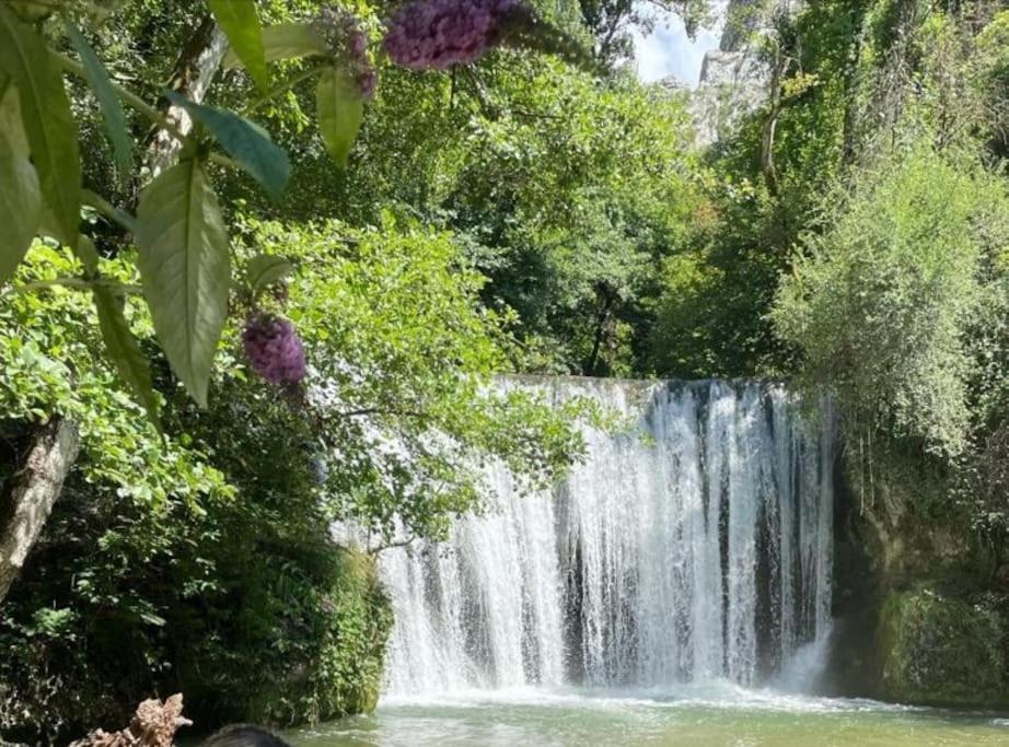 סן-ז'אן-אן-רוייה Balcons Du Royans.Logement Entier Piscine מראה חיצוני תמונה